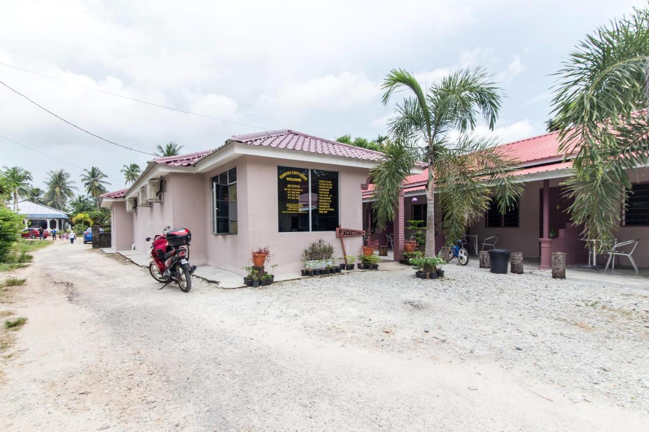 Kampung Guest House Pantai Cenang  Exteriér fotografie